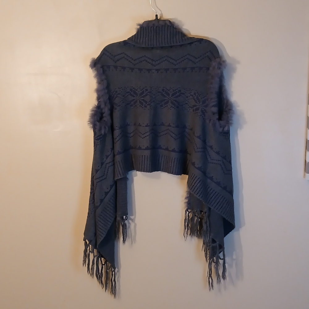 SAACHI Women's Faux Fur Shawl - Picture 2 of 6